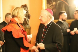 arcybiskup marek jędraszewski i kurator barbara nowak